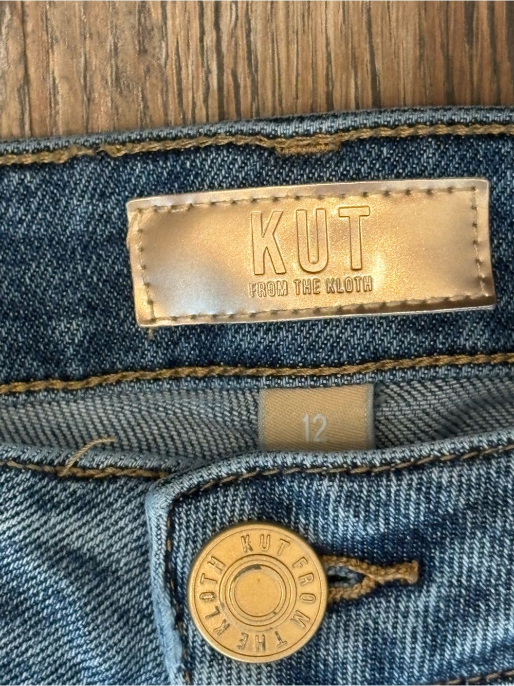 Kut from the Kloth Light Blue Cropped Straight Jeans with Frayed Hem - Picture 3 of 7
